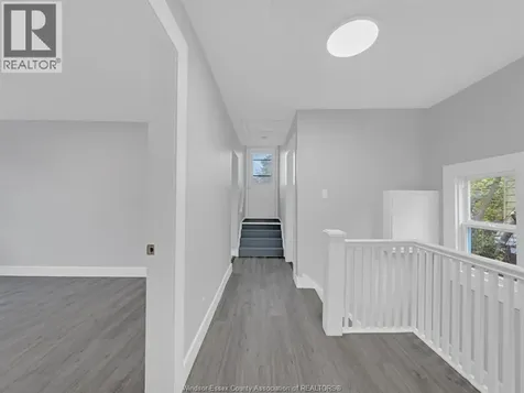 406 Partington Windsor ON N9B 2N5
