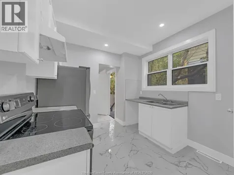 406 Partington Windsor ON N9B 2N5