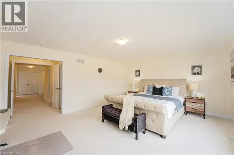 22 Oaktree Drive Caledonia ON N3W 0E6