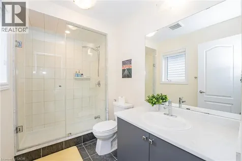 22 Oaktree Drive Caledonia ON N3W 0E6