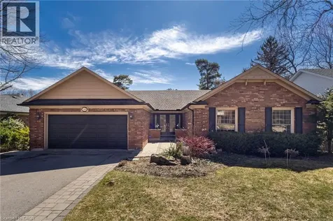148 Briar Hill Crescent Hamilton ON L9G 3S9