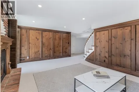 148 Briar Hill Crescent Hamilton ON L9G 3S9