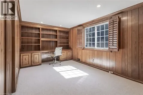 148 Briar Hill Crescent Hamilton ON L9G 3S9