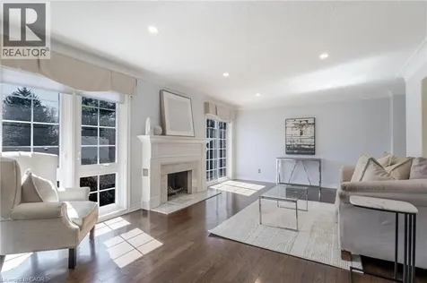 148 Briar Hill Crescent Hamilton ON L9G 3S9