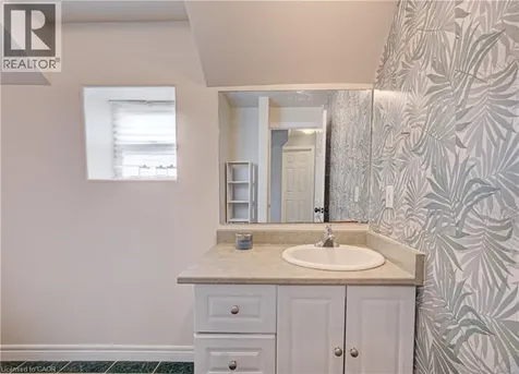 281 Courtland Avenue East Kitchener ON N2G 2V8