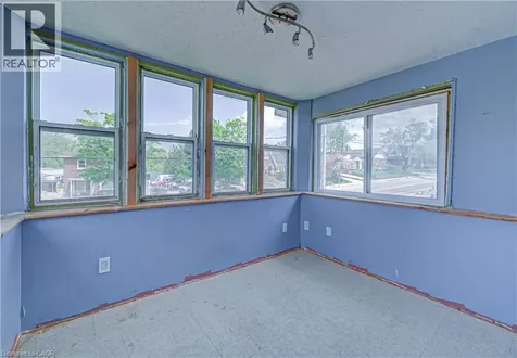 281 Courtland Avenue East Kitchener ON N2G 2V8