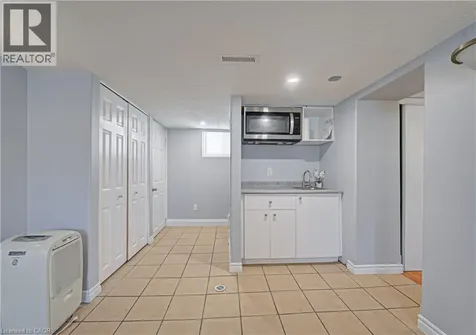 281 Courtland Avenue East Kitchener ON N2G 2V8