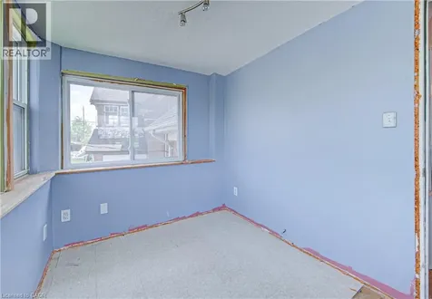 281 Courtland Avenue East Kitchener ON N2G 2V8