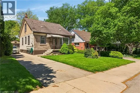 16 Brodick Street Hamilton ON L8S 3E4