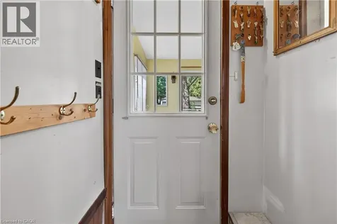16 Brodick Street Hamilton ON L8S 3E4