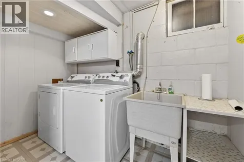 16 Brodick Street Hamilton ON L8S 3E4