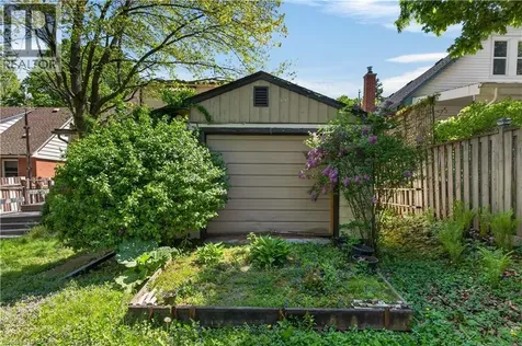 16 Brodick Street Hamilton ON L8S 3E4
