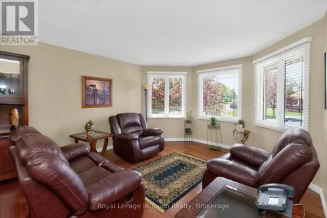 101 Peel Street Penetanguishene ON L9M 1C3