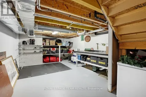 406 Pillett Street Ottawa ON K2J 5S3