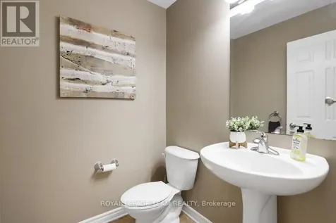 406 Pillett Street Ottawa ON K2J 5S3