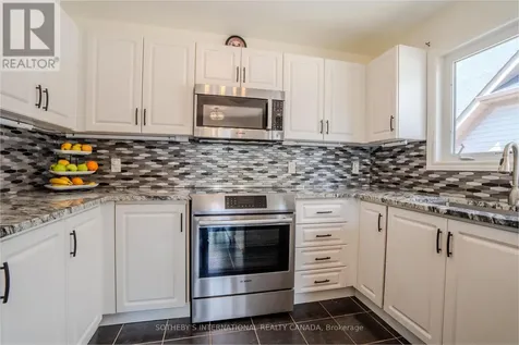 19 Grand Poplar Lane Wasaga Beach ON L9Z 0C7
