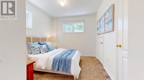 19 Grand Poplar Lane Wasaga Beach ON L9Z 0C7