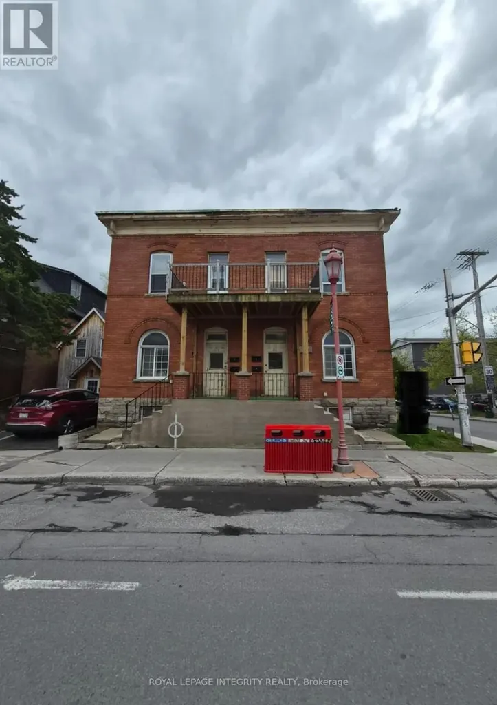 604-606 Somerset Street West Ottawa ON K1R 5K2