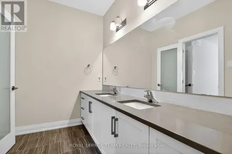 884 Artemis Circle Ottawa ON K4M 0H7