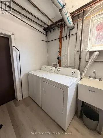 579 Tweedsmuir Avenue Ottawa ON K1Z 5P4