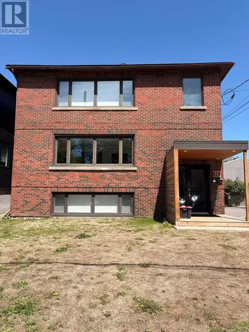 579 Tweedsmuir Avenue Ottawa ON K1Z 5P4