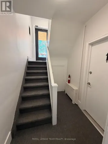 579 Tweedsmuir Avenue Ottawa ON K1Z 5P4
