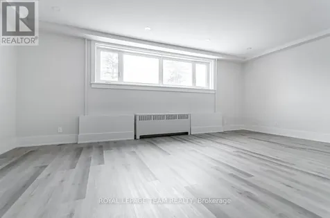 579 Tweedsmuir Avenue Ottawa ON K1Z 5P4