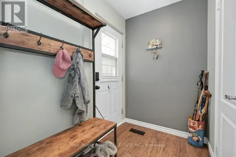 25 Seabrooke Drive Ottawa ON K2L 2H8