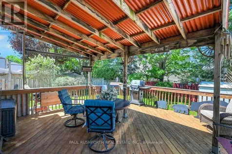 25 Seabrooke Drive Ottawa ON K2L 2H8