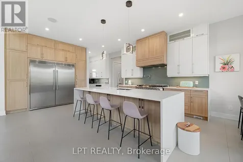 589 Shoreway Drive Ottawa ON K4P 0G3