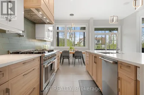 589 Shoreway Drive Ottawa ON K4P 0G3