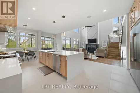 589 Shoreway Drive Ottawa ON K4P 0G3