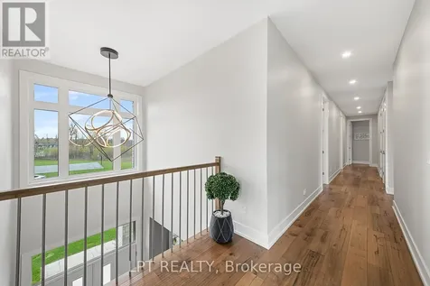 589 Shoreway Drive Ottawa ON K4P 0G3