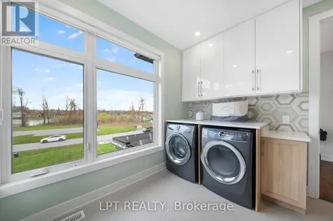 589 Shoreway Drive Ottawa ON K4P 0G3