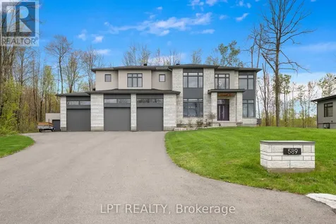 589 Shoreway Drive Ottawa ON K4P 0G3