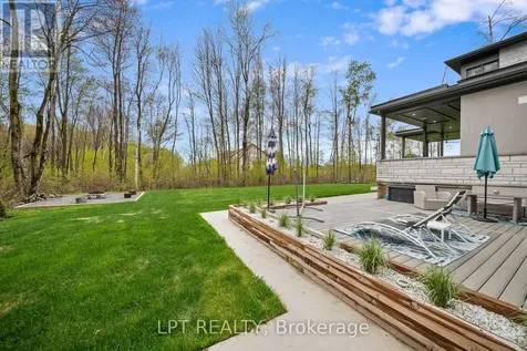 589 Shoreway Drive Ottawa ON K4P 0G3