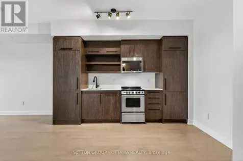 560 Rideau Street Ottawa ON K1N 0G3