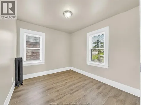 669 Park Street West Windsor ON N9A 5V7