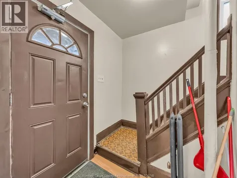 669 Park Street West Windsor ON N9A 5V7