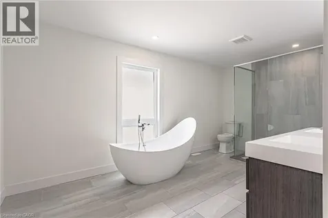 2282 Wickerson Road London ON N6K 0C3