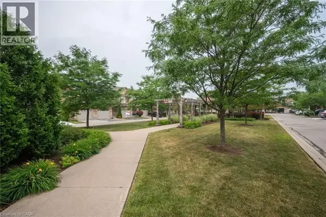 23 Bellflower Boulevard Hamilton ON L0R 1P0