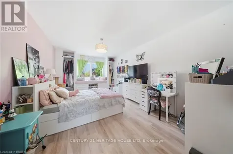 5 Echo Villa Avenue Brantford ON N3S 6X8
