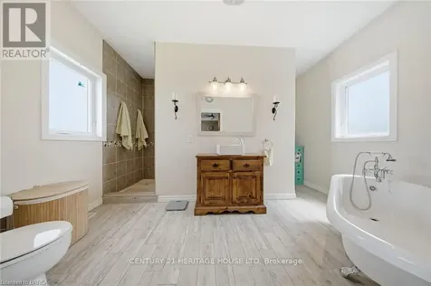 5 Echo Villa Avenue Brantford ON N3S 6X8