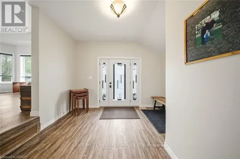 5 Echo Villa Avenue Brantford ON N3S 6X8