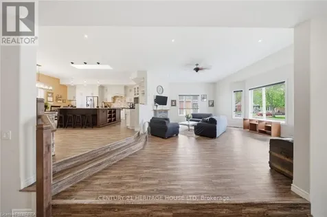 5 Echo Villa Avenue Brantford ON N3S 6X8