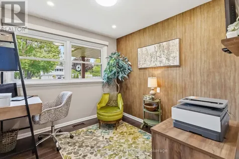 70 Brentwood Crescent London North (north J) ON N6G 1X2