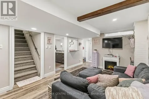 70 Brentwood Crescent London North (north J) ON N6G 1X2