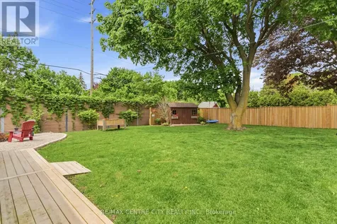70 Brentwood Crescent London North (north J) ON N6G 1X2