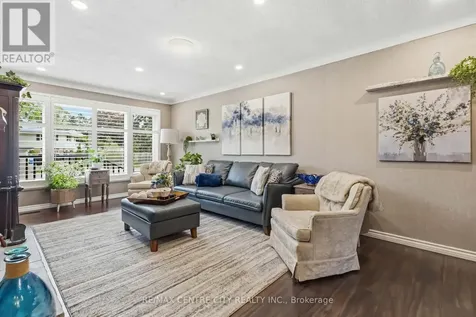 70 Brentwood Crescent London North (north J) ON N6G 1X2