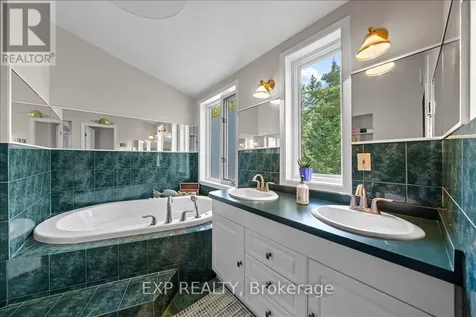 182 Spruce Ridge Road Ottawa ON K0A 1L0